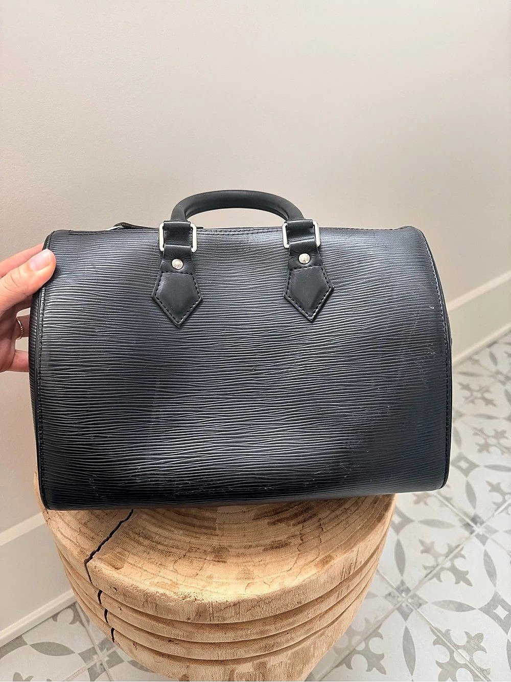 Louis Vuitton Epi Speedy 25 Black Satchel - Picture 2 of 5